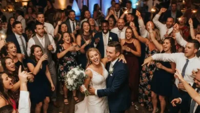 87 Best Last Dance Wedding Songs to Get Everyone Dancing
