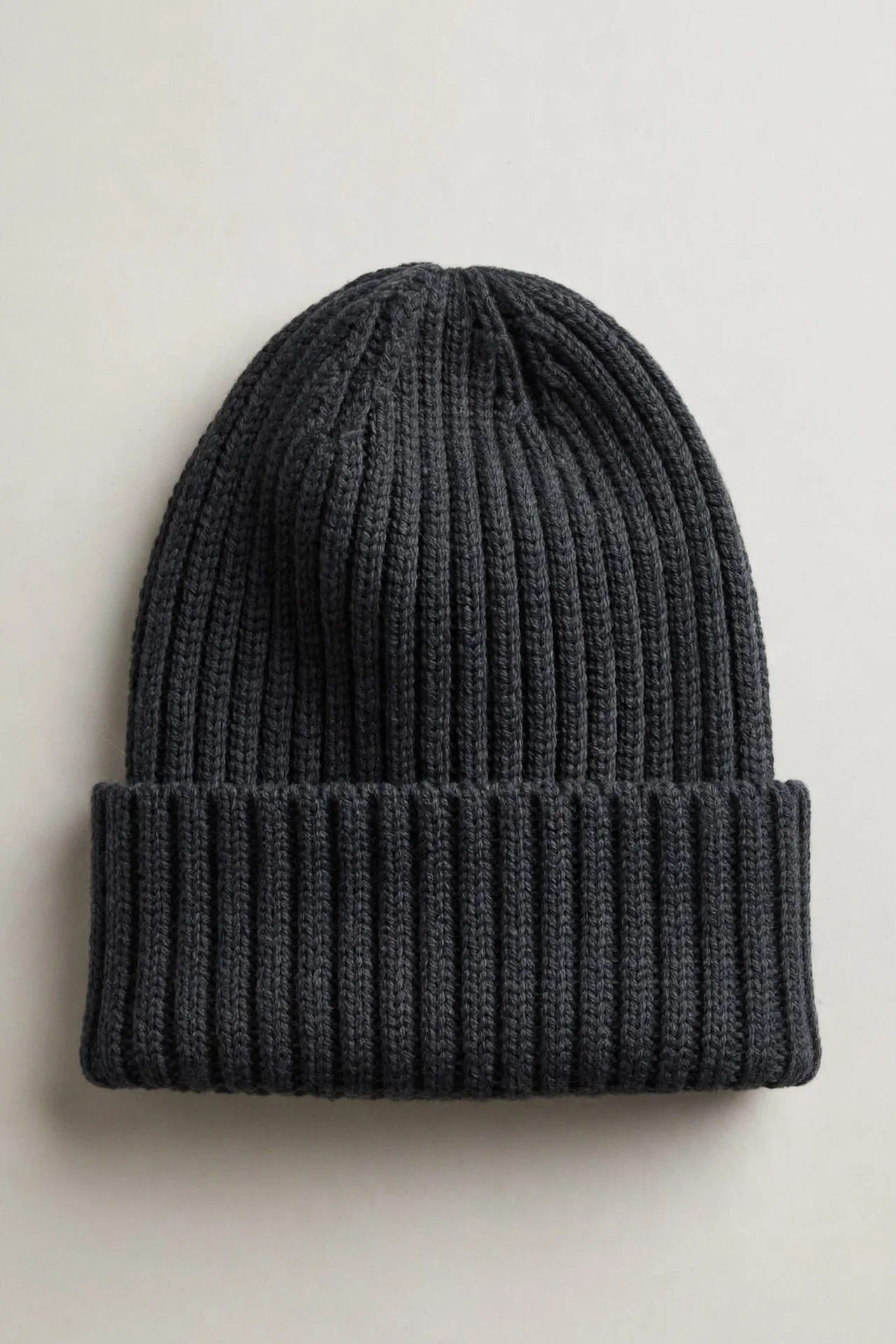 Charcoal ribbed knit cuffed beanie
