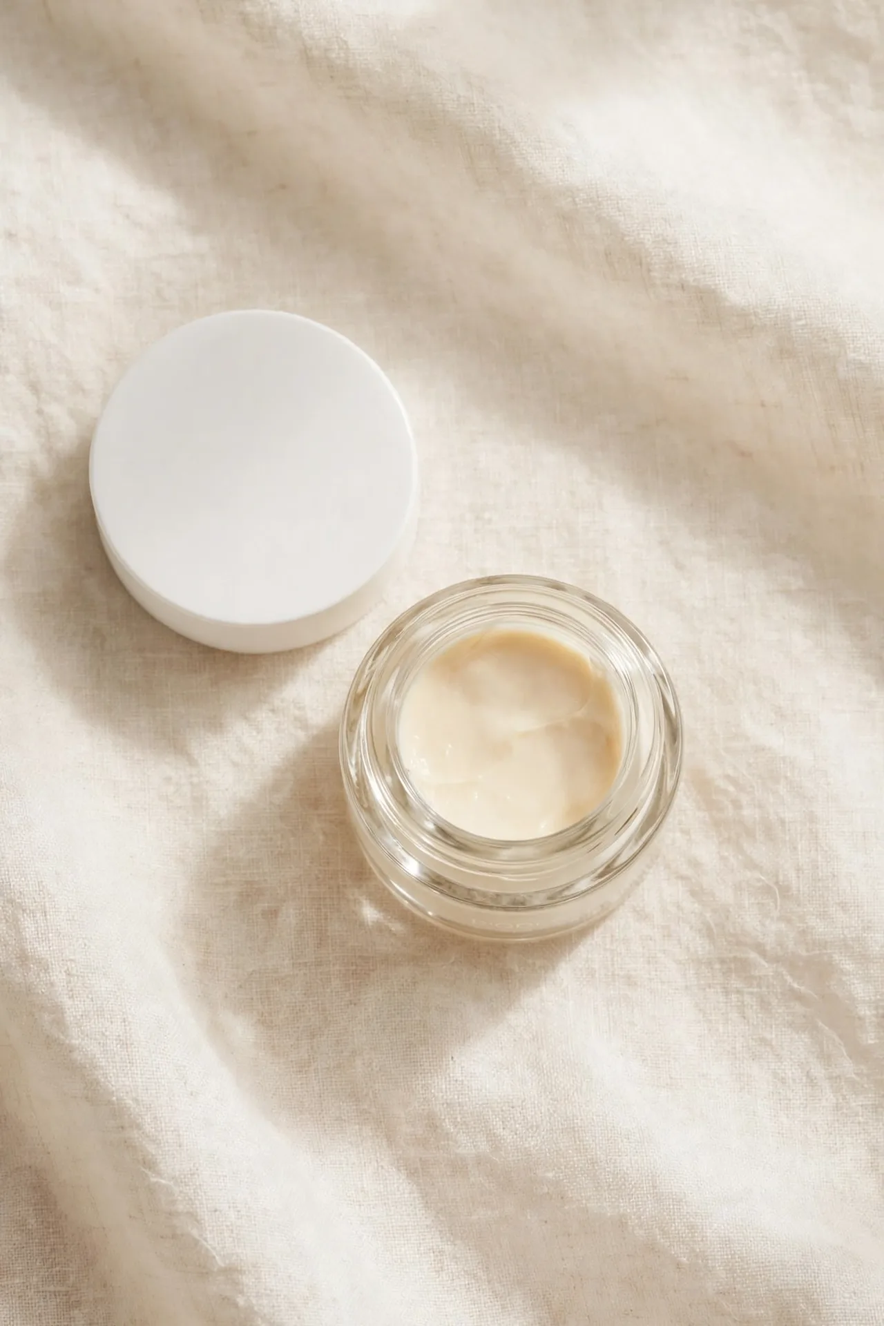 Under-eye brightener jar