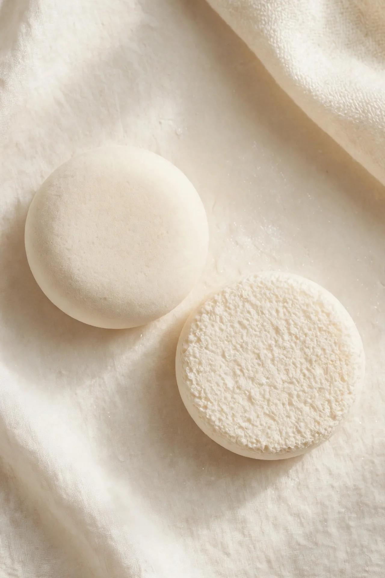 Gentle facial sponge