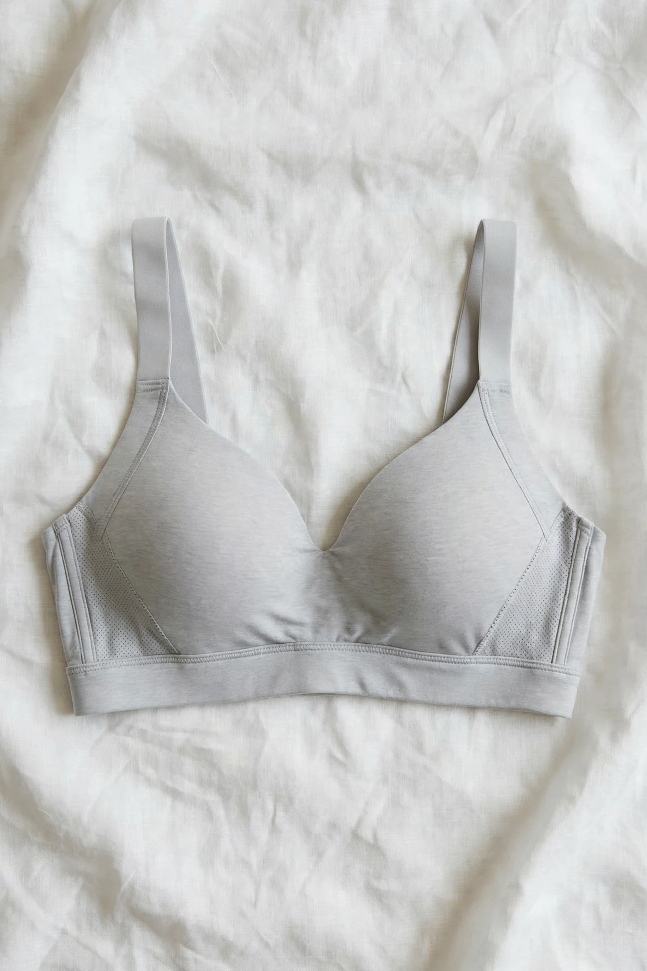 A Wireless Moisture-Wicking Bra